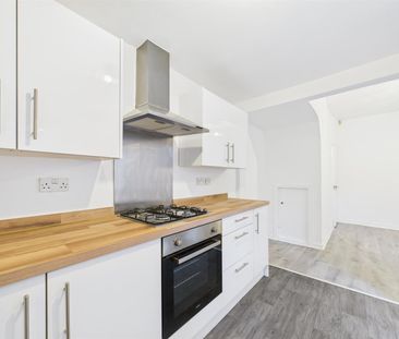 Eldon Road, Birkenhead, 3 bedroom, House - Mid Terrace - Photo 2