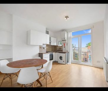 2 Bed Penthouse, St Marys Road, NW10 - Photo 5