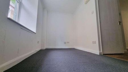 Church Lane, Haverfordwest, SA61 - Photo 2