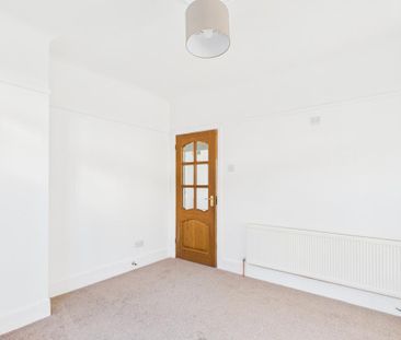 3 bedroom detached bungalow to rent - Photo 4