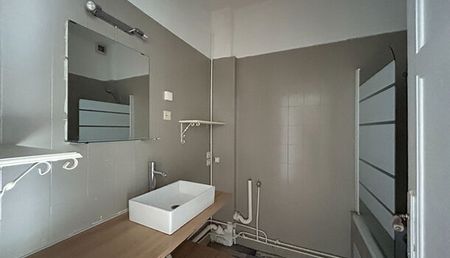 Appartement 4 pièces 92m2 REIMS 955 euros - Photo 4