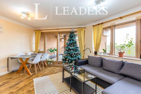 1 bedroom flat to rent - Photo 5