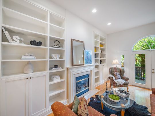 For Lease - 81 Brant Street, Oakville, Ontario - Photo 1