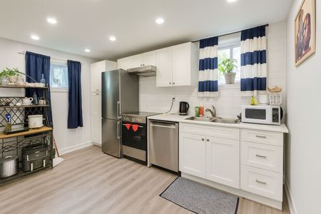 For Lease - 274 LINCOLN Street Unit# REAR, Welland, Ontario - Photo 5