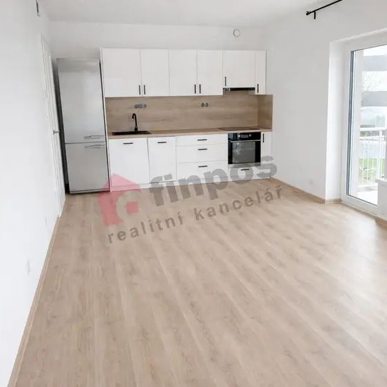 Pronájem nového bytu 2+kk v Chlumci n.C. - Photo 1