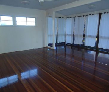 GREAT LOCATION - LARGE YARD & PET FRIENDLY - Photo 4