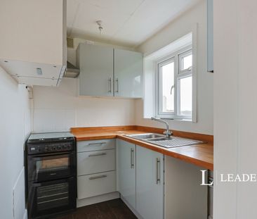 2 bedroom apartment to rent Ashley Road, Poole, Dorset, BH14 - Photo 5