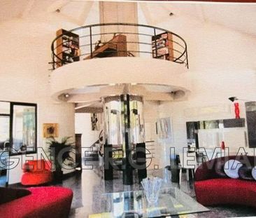 Location Maison 9 pièces 176m² MAISONS LAFFITTE 78600 - Photo 2