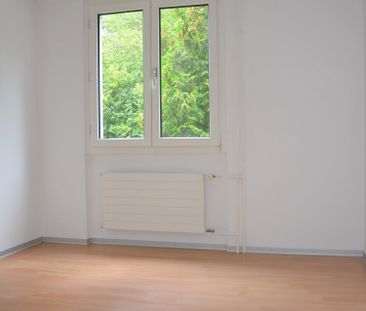 "grosszügige, moderne 3.5-Zimmer-Wohnung mit grossem Balkon" - Photo 5