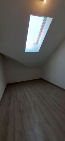 A spacious rooftop terrace facing the setting sun - Foto 3