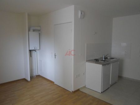 Location Appartement 1 pièce 21m² ROUEN 76100 - Photo 2
