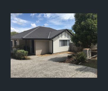 AFFORDABLE 4 BEDROOM HOME IN PRIME LOCATION - Photo 5