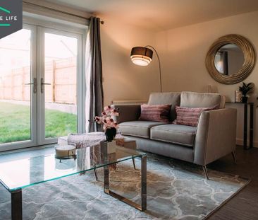 4 bedroom semi-detached house to rent - Photo 1