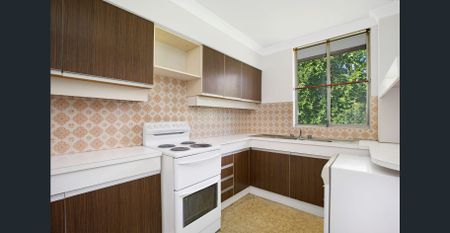 Sunny One Bedroom Apartment - Photo 4