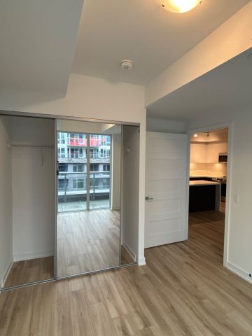 For Lease - 333 Sunseeker Avenue Unit# 326, Innisfil, Ontario - Photo 4