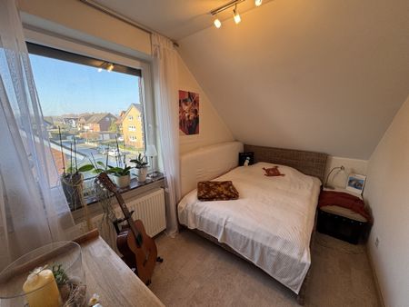 Chic und gepflegt! 4-Zimmer-Dachgeschosswohnung mit Gartennutzung! - Photo 5