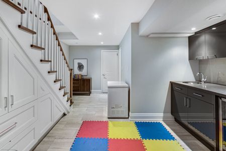 For Lease - 64 West Avenue, Toronto, Ontario - Photo 4