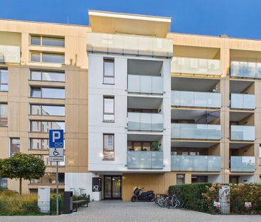 2 pokoje, balkon i garaż – komfort i styl w jednym - Photo 3