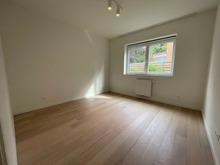 TE HUUR: Instapklaar appartement met 2 slaapkamers in Wevelgem. - Photo 4