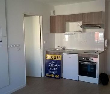 Location Appartement 2 pièces 37m² LE MEE SUR SEINE 77350 - Photo 1