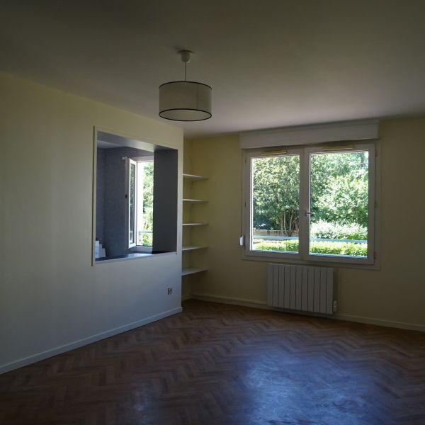 Location Appartement 2 Pièces 47 m² - Photo 1