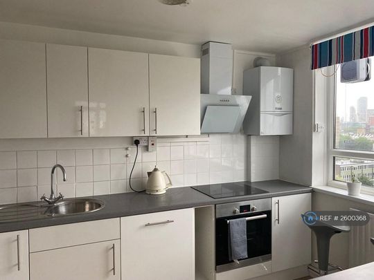 2 bedroom flat to rent - Photo 1