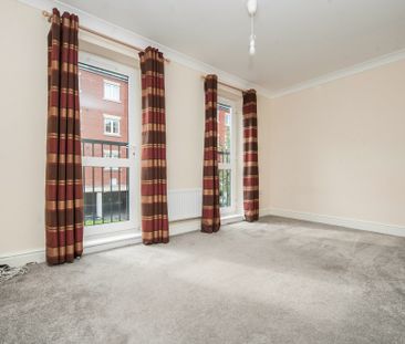 3 bedroom house to rent Brookbank Close, Cheltenham, GL50 - Photo 1