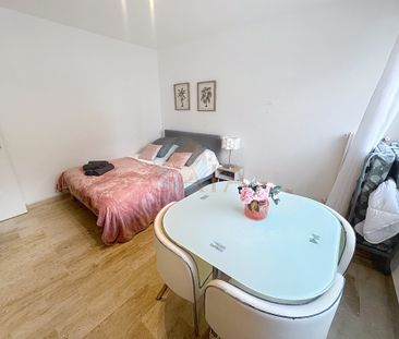 Location Appartement 1 pièce 28m² CANNES 06400 - Photo 5