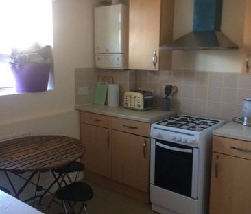 Room in a Shared Flat, Holsworthy House, E3 - Photo 5