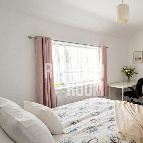 1 bedroom in a house share to rent - Photo 1