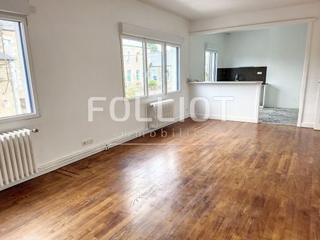 A LOUER - 10 min de VIRE - SOURDEVAL - T4 de 112 m2 avec terrasse et jardin - Photo 3