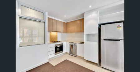 One Executive Bedroom with One Carpark for Rent!! - Photo 5