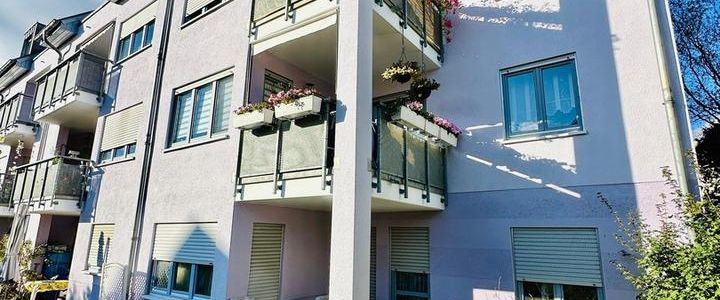 Erstbezug nach Sanierung – charmante 3-R-Gartenwohnung mit Terrasse und TG-Stellplatz - Photo 1