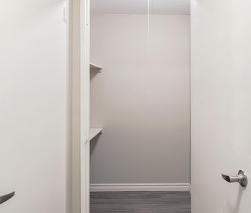 Village Green Apartments - Photo 2