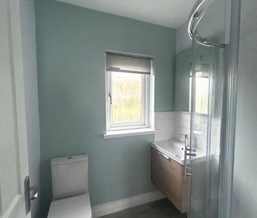 8 Strandburn Parade, Belfast, BT4 1LZ - Photo 4