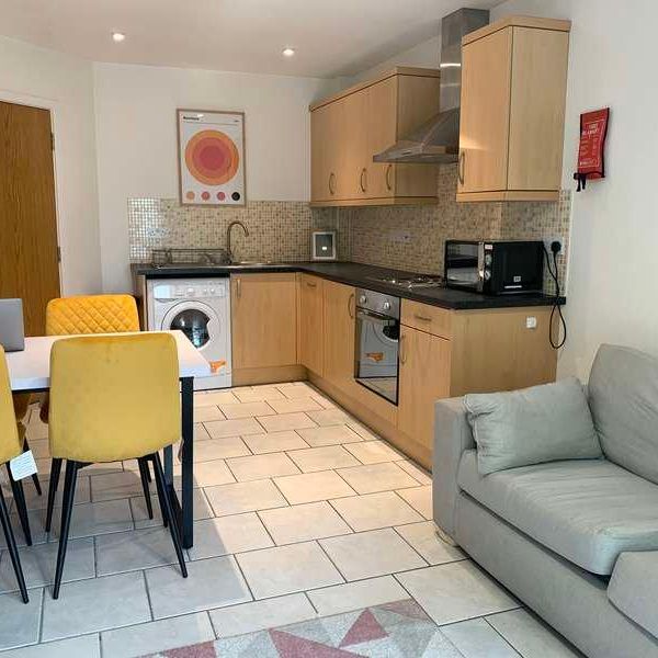 Bed Student Apartment, LN1 - Photo 1