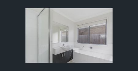 LOW MAINTENANCE 3 BEDROOM HOME - Photo 3