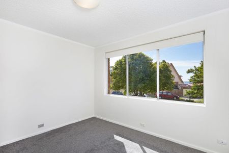 2/62 Middle Head Road, - Photo 4