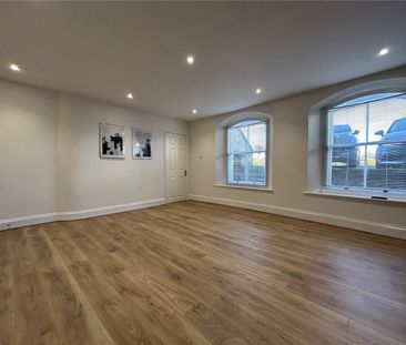 Esplanade, Burnham-on-Sea, Somerset, TA8 - Photo 2