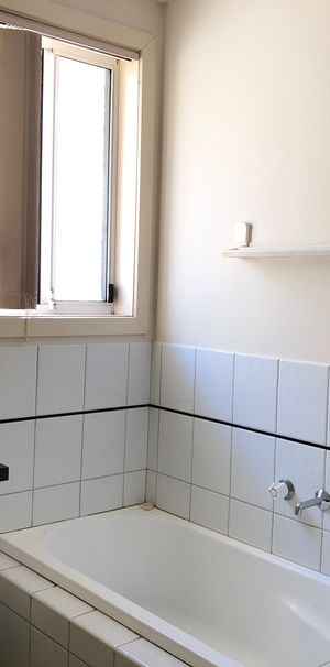 2/1 Coane Street, Oakleigh East VIC 3166 - Apartment For Rent | Domain - Photo 1