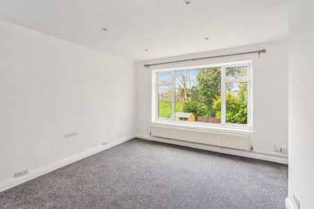 2 bedroom maisonette to rent - Photo 5