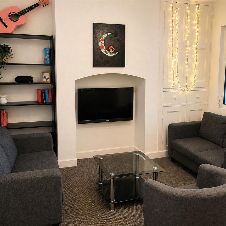 19 Friars Road - Photo 1