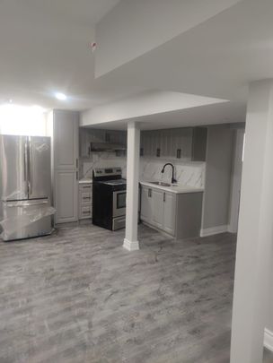 For Lease - 954 Preston Manor Drive Unit# Bsmt, Mississauga, Ontario - Photo 1