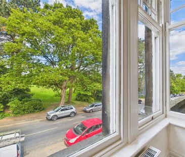 2 bedroom flat to rent - Photo 2