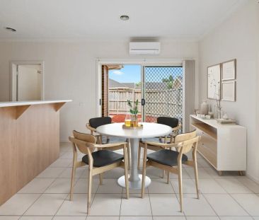 “Flawless Single-level Charm in the Ideal location” - Photo 4
