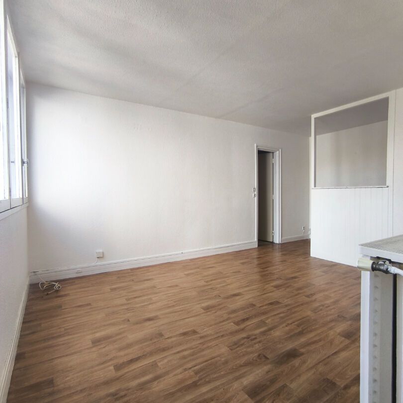 Location Appartement 1 pièce 26m² - Photo 1