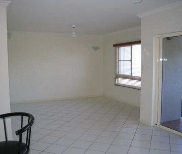 14/18 The Strand, Townsville City QLD 4810 - Apartment For Rent | D... - Photo 2