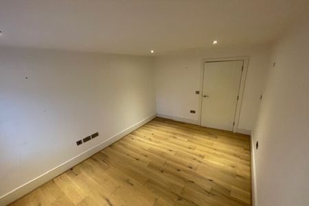 Hawthorn House, L18 - Photo 3