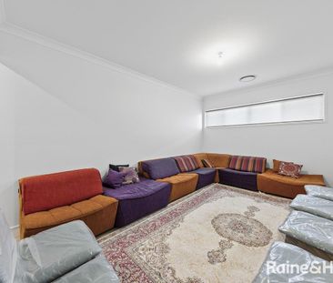 Family Home Offering Comfort, Convenience & Space - Photo 2