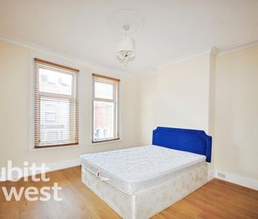 3 bedroom semi-detached house to rent - Photo 4